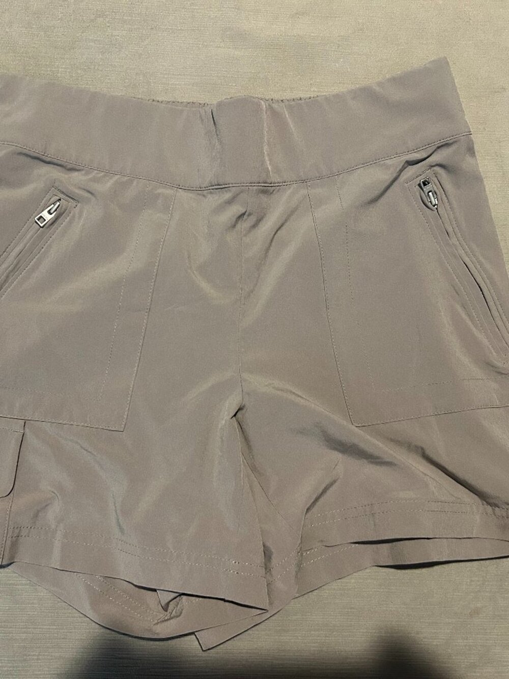 ATHLETA Chelsea Cargo Hiking Short Brownish Grey Hue Size 4